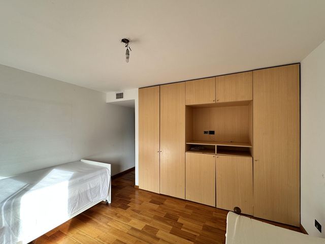 place photo 66