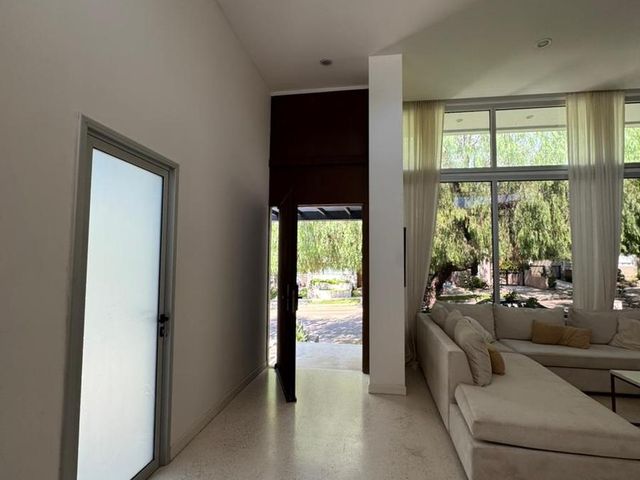 place photo 47
