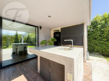 place photo 72