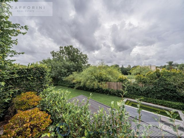 place photo 67