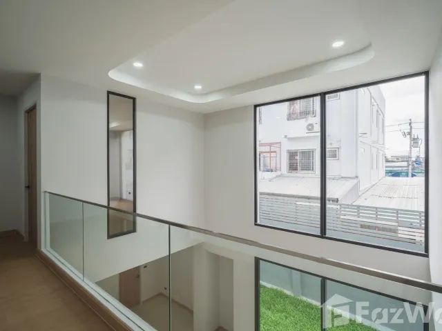 place photo 40