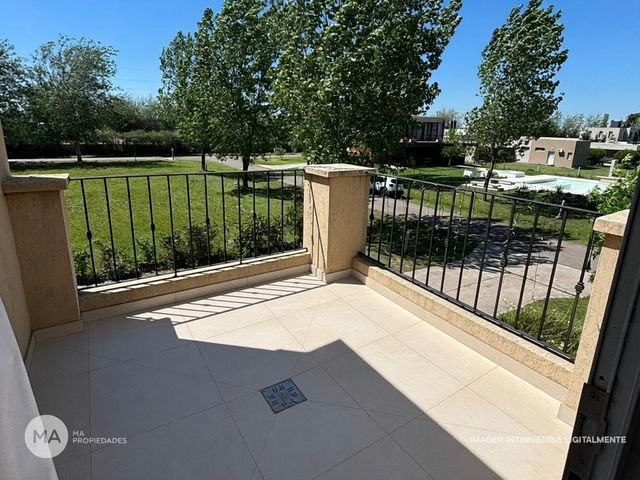 place photo 40