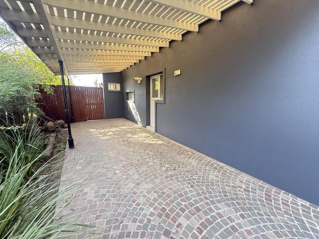 place photo 52