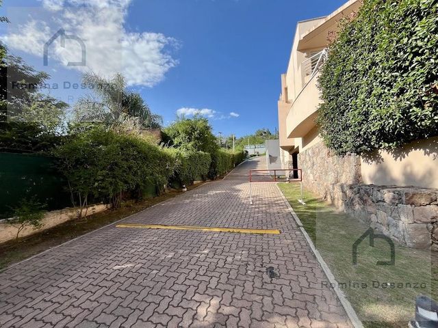 place photo 28