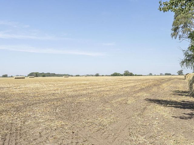 place photo 80