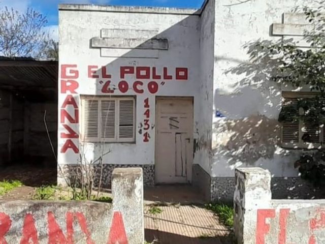 VENTA DE CASA TRES AMB A REFACCIONAR.