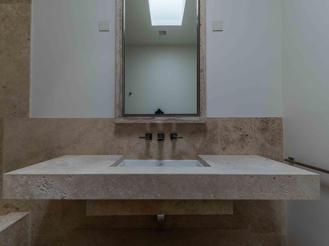 place photo 82