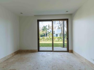 place photo 71