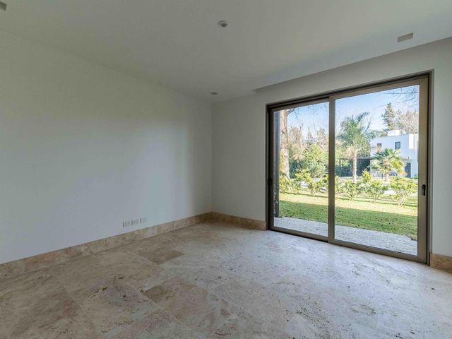 place photo 70