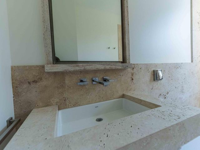 place photo 68
