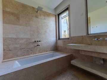 place photo 57