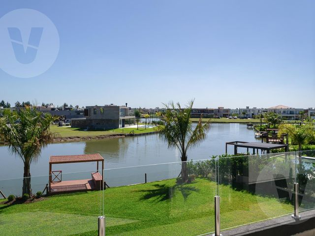 place photo 48