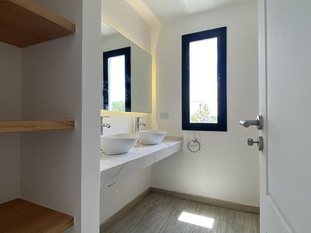 place photo 55