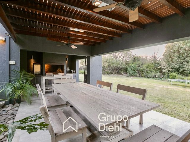 place photo 48