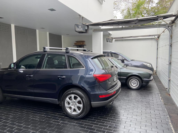 VENDO CASA FRENTE A PARQUE GENARO CASTRO IGLESIAS COD. 23486