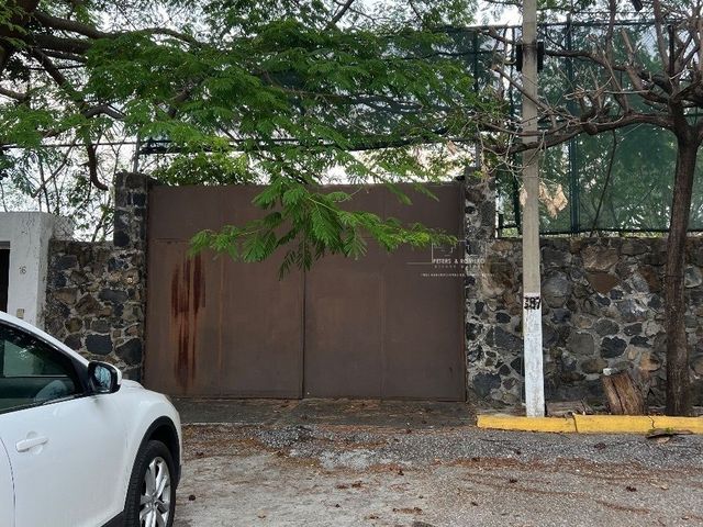 place photo 11