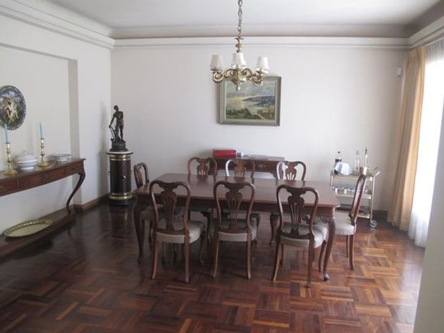 VENDO HERMOSA RESIDENCIA EN SAN ANTONIO, MIRAFLORES