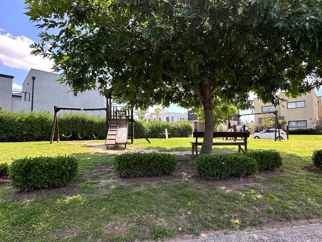 place photo 56
