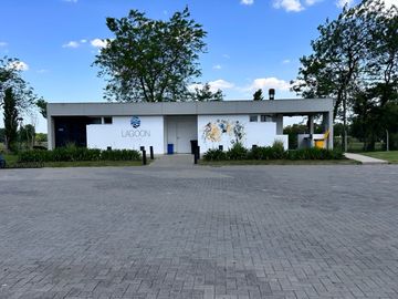 place photo 61