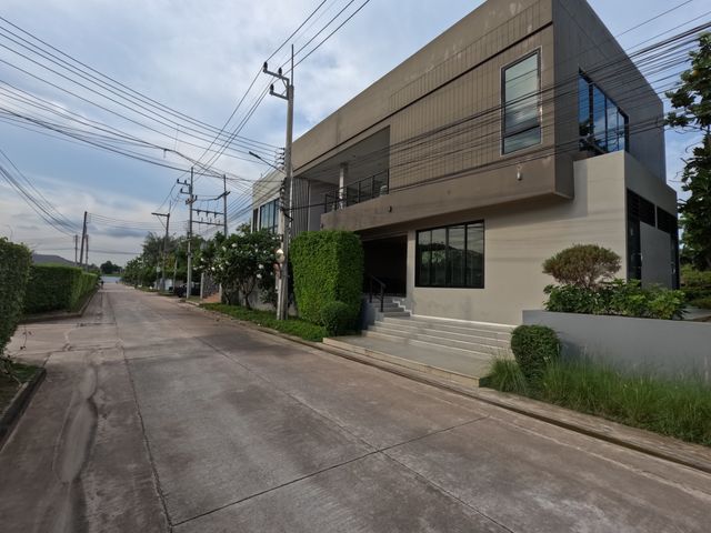 place photo 51
