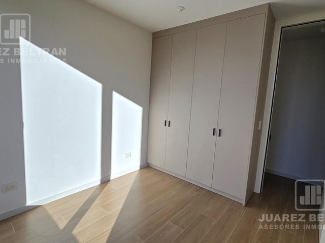 place photo 64