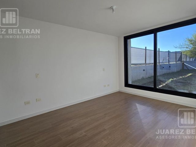 place photo 71