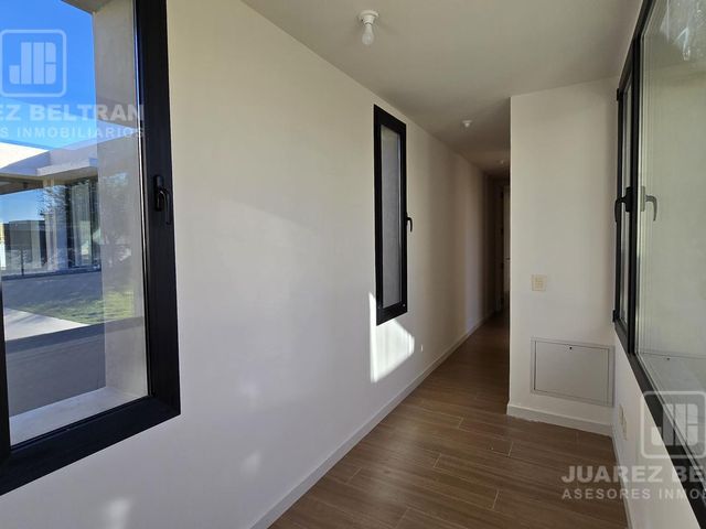 place photo 56