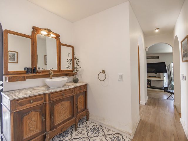 place photo 62