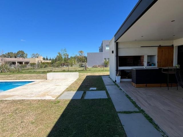 place photo 63