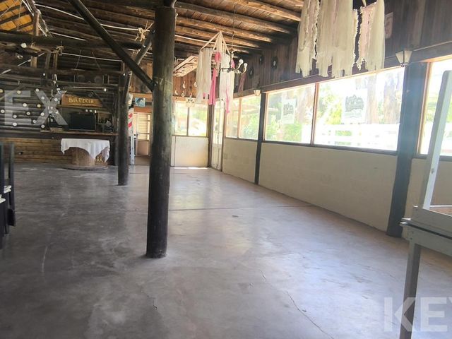place photo 23