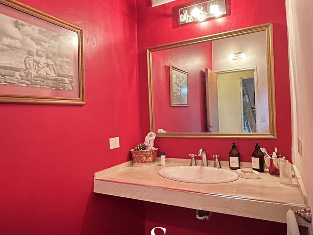 place photo 38