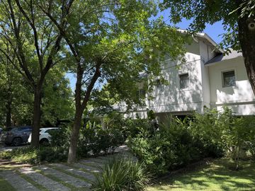 place photo 64