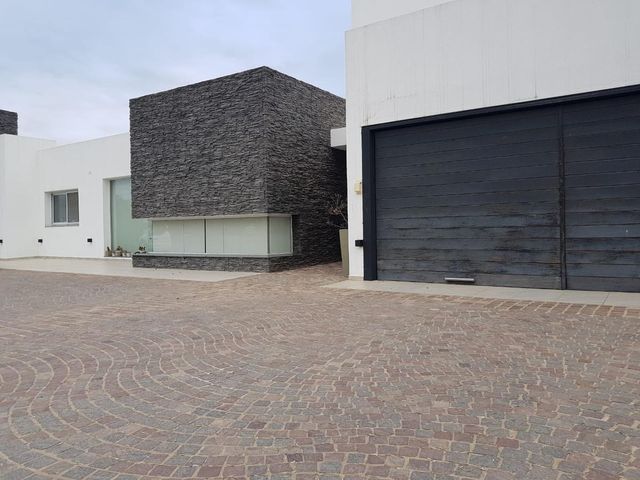 place photo 48