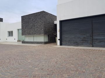 place photo 48