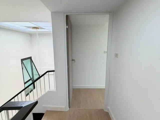 place photo 63