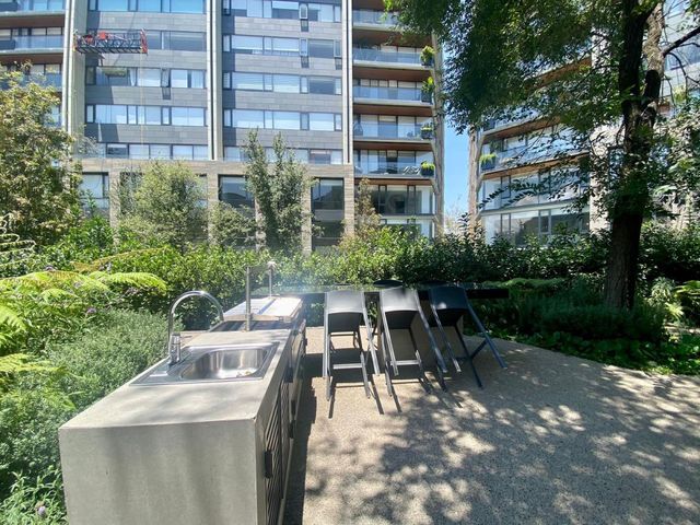 place photo 53