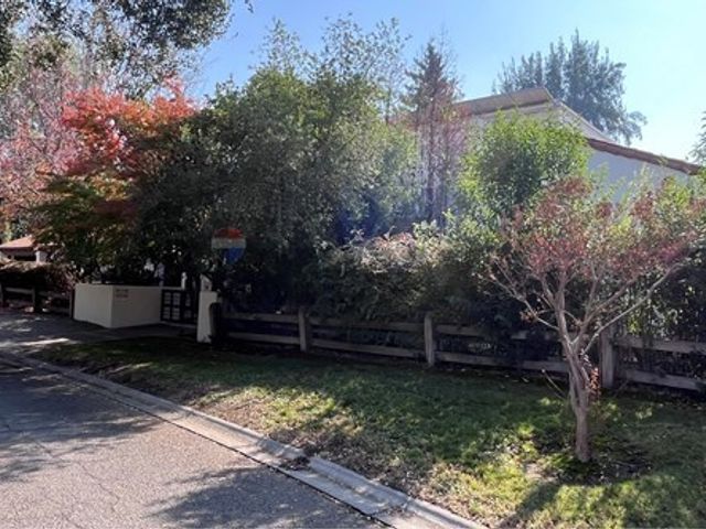 place photo 95