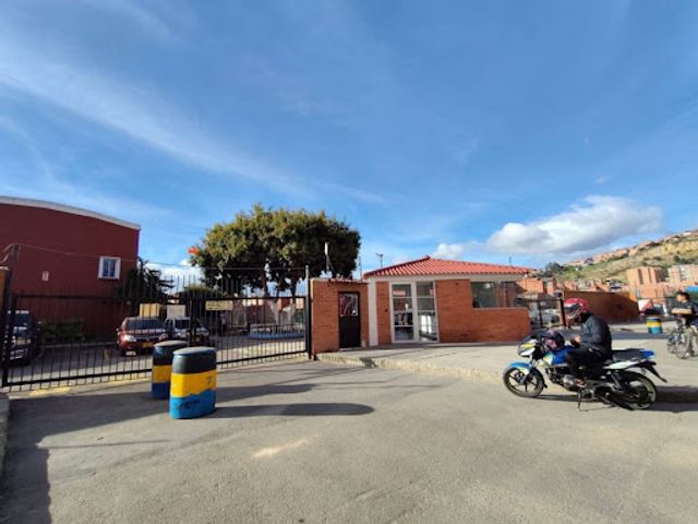 place photo 18