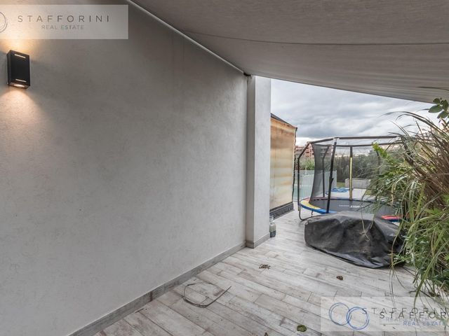 place photo 79