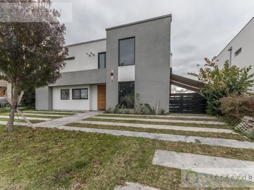 place photo 82
