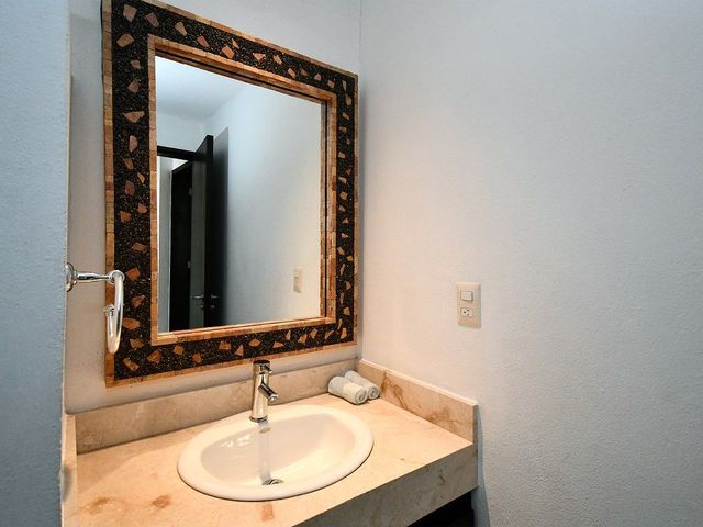 place photo 39