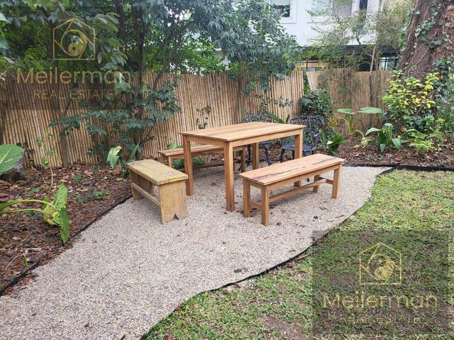 place photo 78