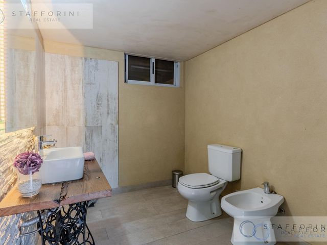 place photo 62