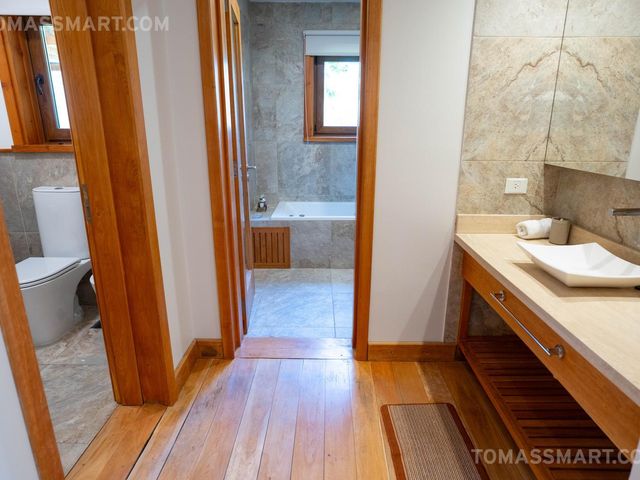 place photo 74