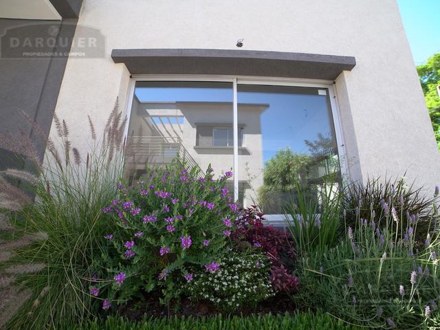 place photo 55
