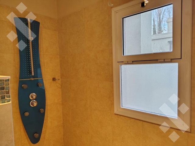 place photo 60