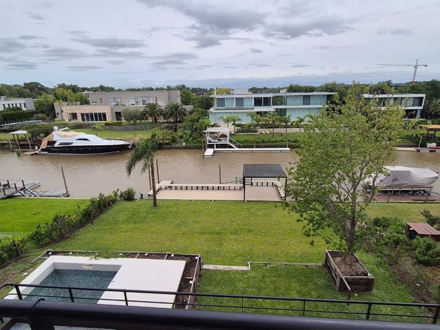 place photo 53