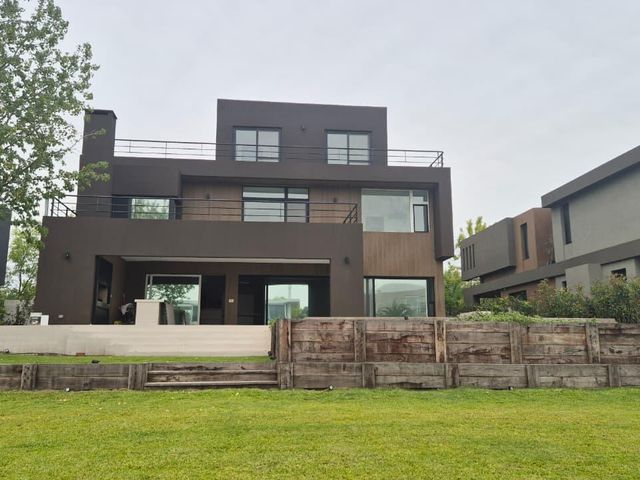 place photo 54