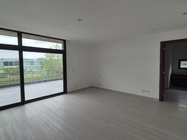 place photo 49
