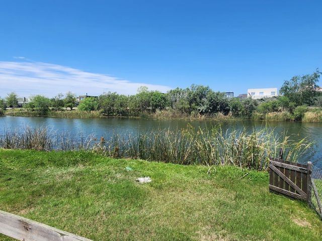 place photo 37